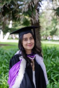 Beccy Graduation 5413
