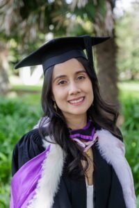 Beccy Graduation 5422