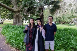 Beccy Graduation 5458