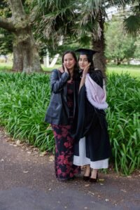 Beccy Graduation 5478