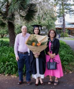 Beccy Graduation 5582