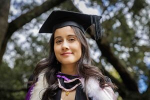Beccy Graduation 5634
