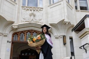 Beccy Graduation 5703