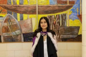 Beccy Graduation 5788