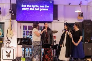 Beccy Graduation 6117